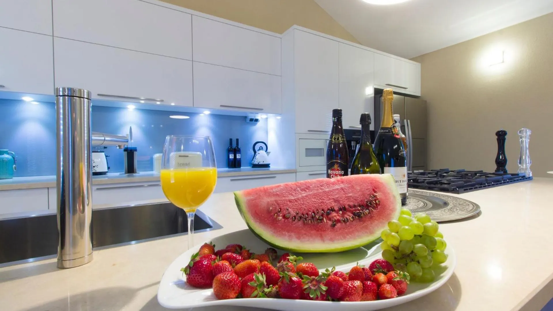 Luxury At Villa Cama - Your Dream Vacation Rental