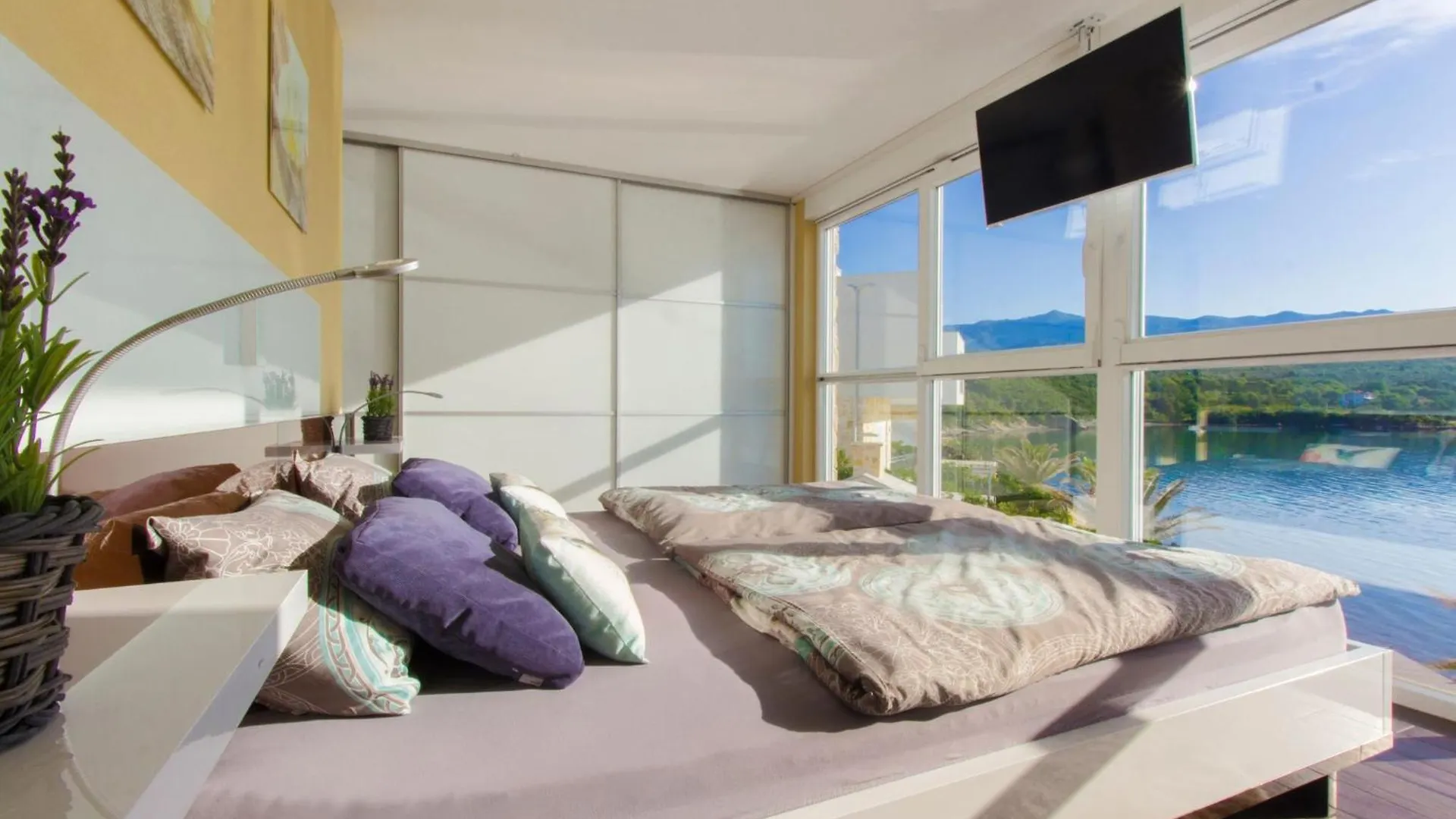 Luxury At Villa Cama - Your Dream Vacation Rental Posedarje