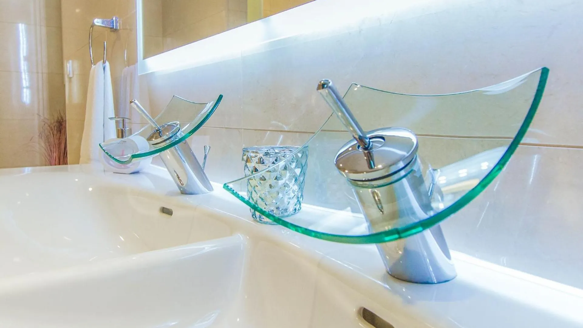 Luxury At Villa Cama - Your Dream Vacation Rental