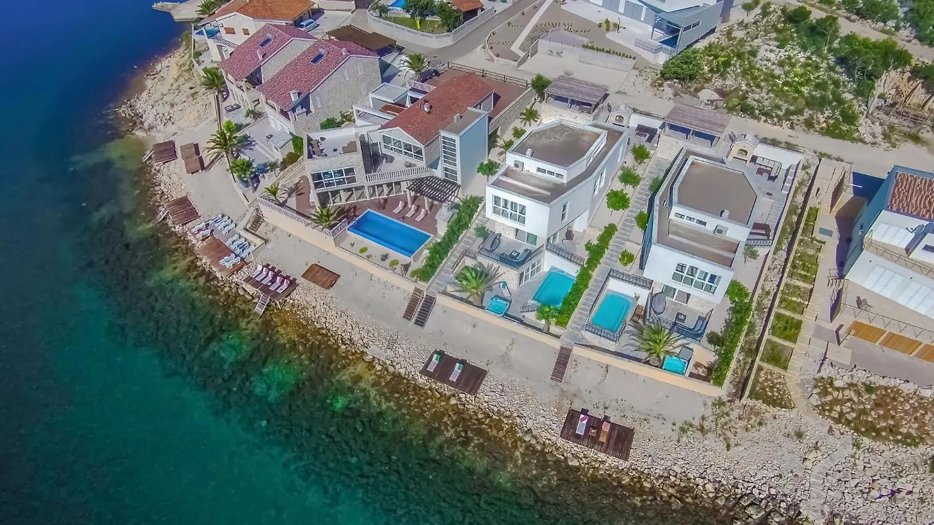 Luxury At Villa Cama - Your Dream Vacation Rental